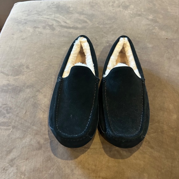 UGG Ascot Slipper Men's size 10 NWOT - Picture 1 of 4